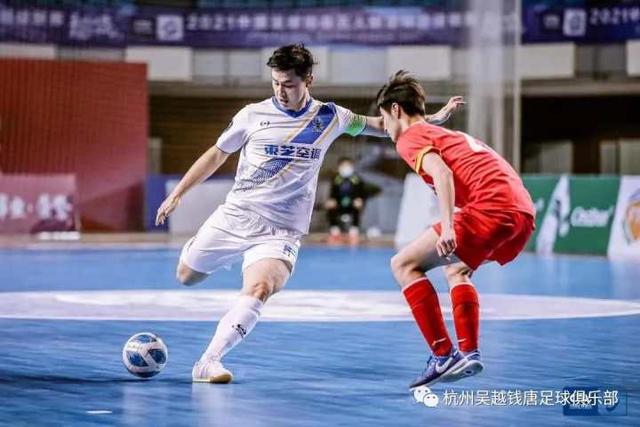 布伦森44分西亚卡姆22分 尼克斯大胜步行者3-2